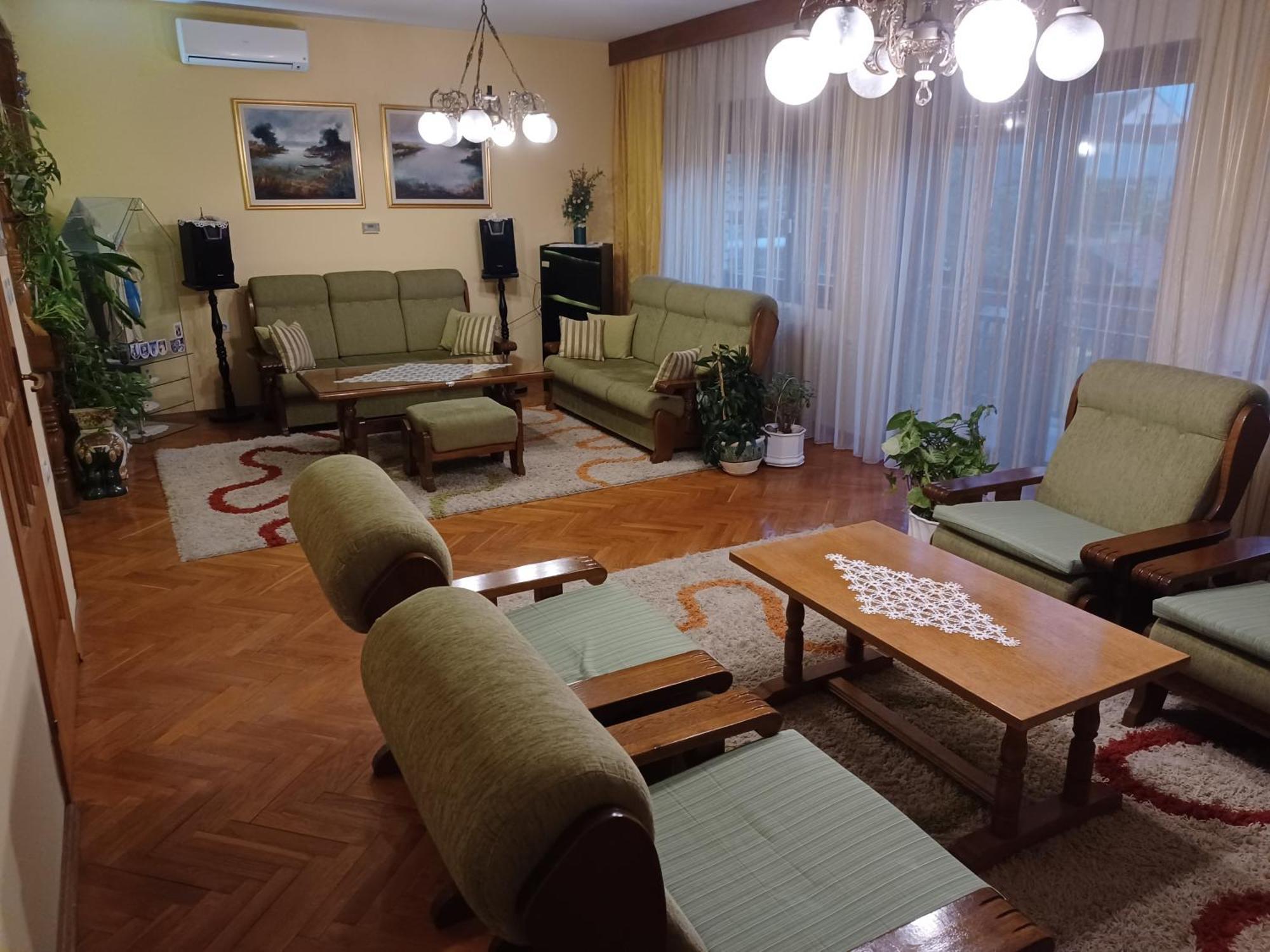 Apartmani La Sa Осієк Номер фото